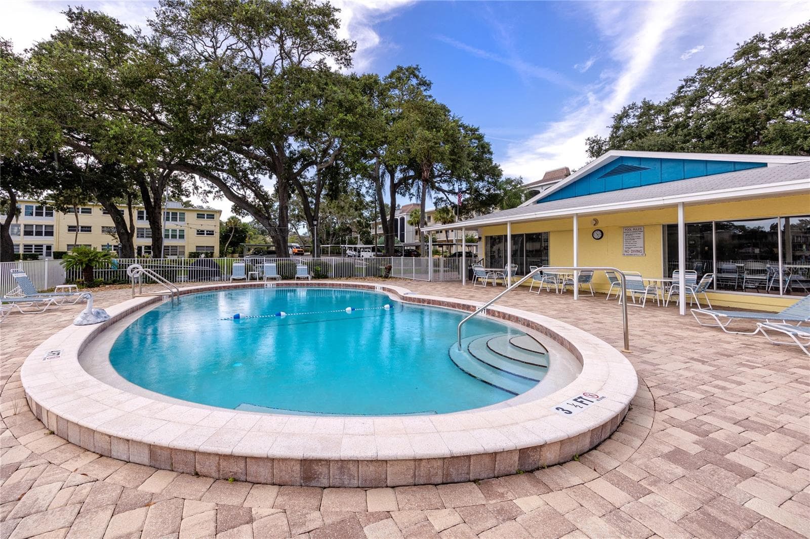 Condominium at 821 DELEON CT #309, DUNEDIN, photo 32 of 40