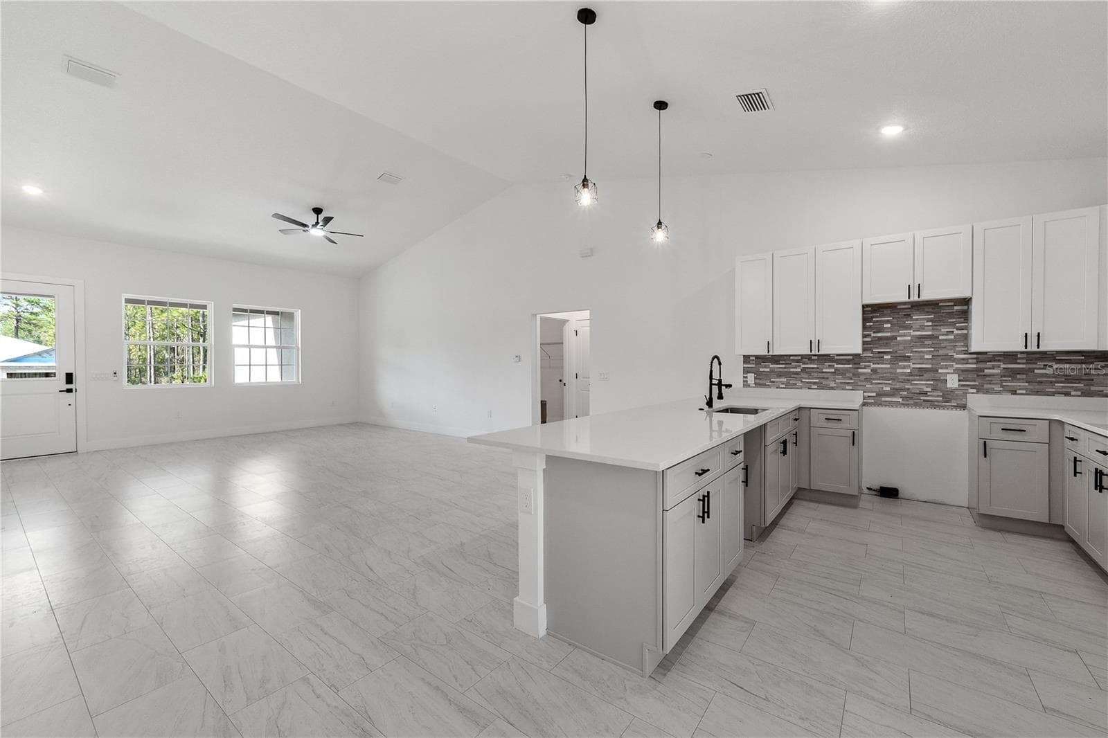 Single Family Residence at 1115 W CARY DR, CITRUS SPRINGS, photo 9 of 35