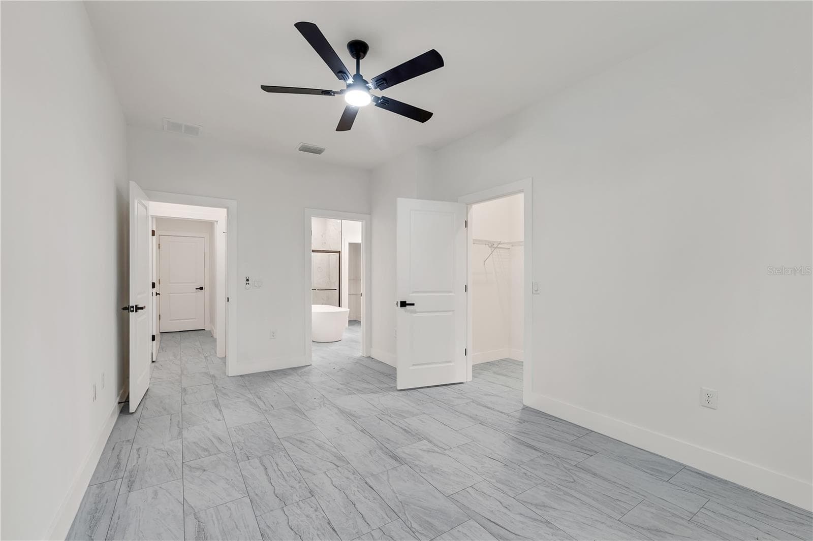 Single Family Residence at 1115 W CARY DR, CITRUS SPRINGS, photo 14 of 35