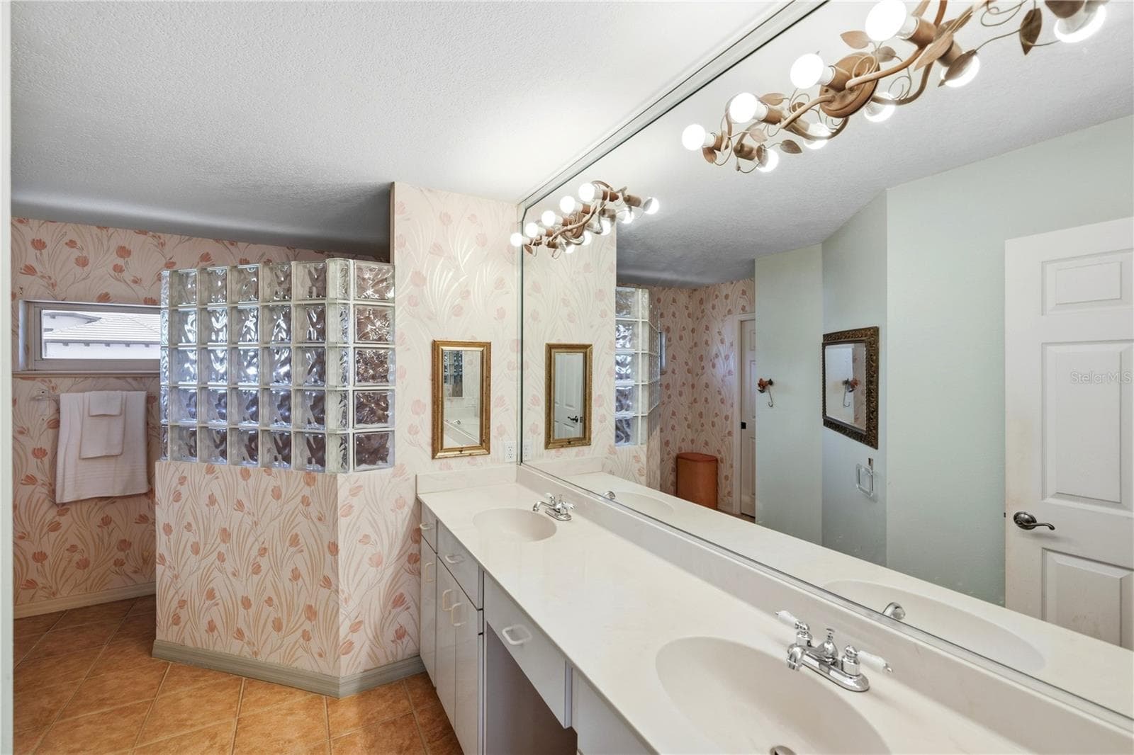 Primary en suite bathroom - 1252 ROYAL TERN DR, PUNTA GORDA