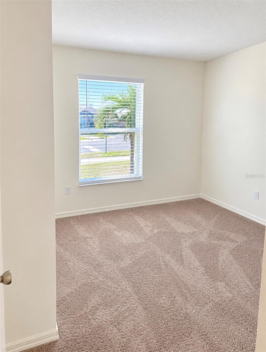 Single Family Residence at 604 SARNER PASS WAY, WINTER HAVEN, photo 7 of 21