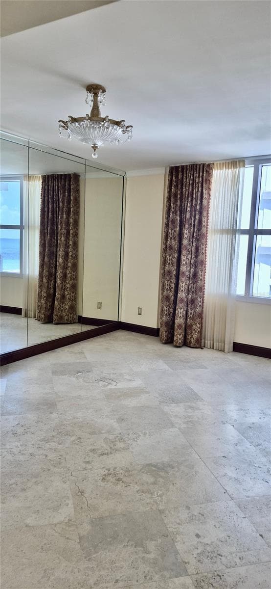 Master bedroom - 1500 OCEAN DR #905, MIAMI BEACH