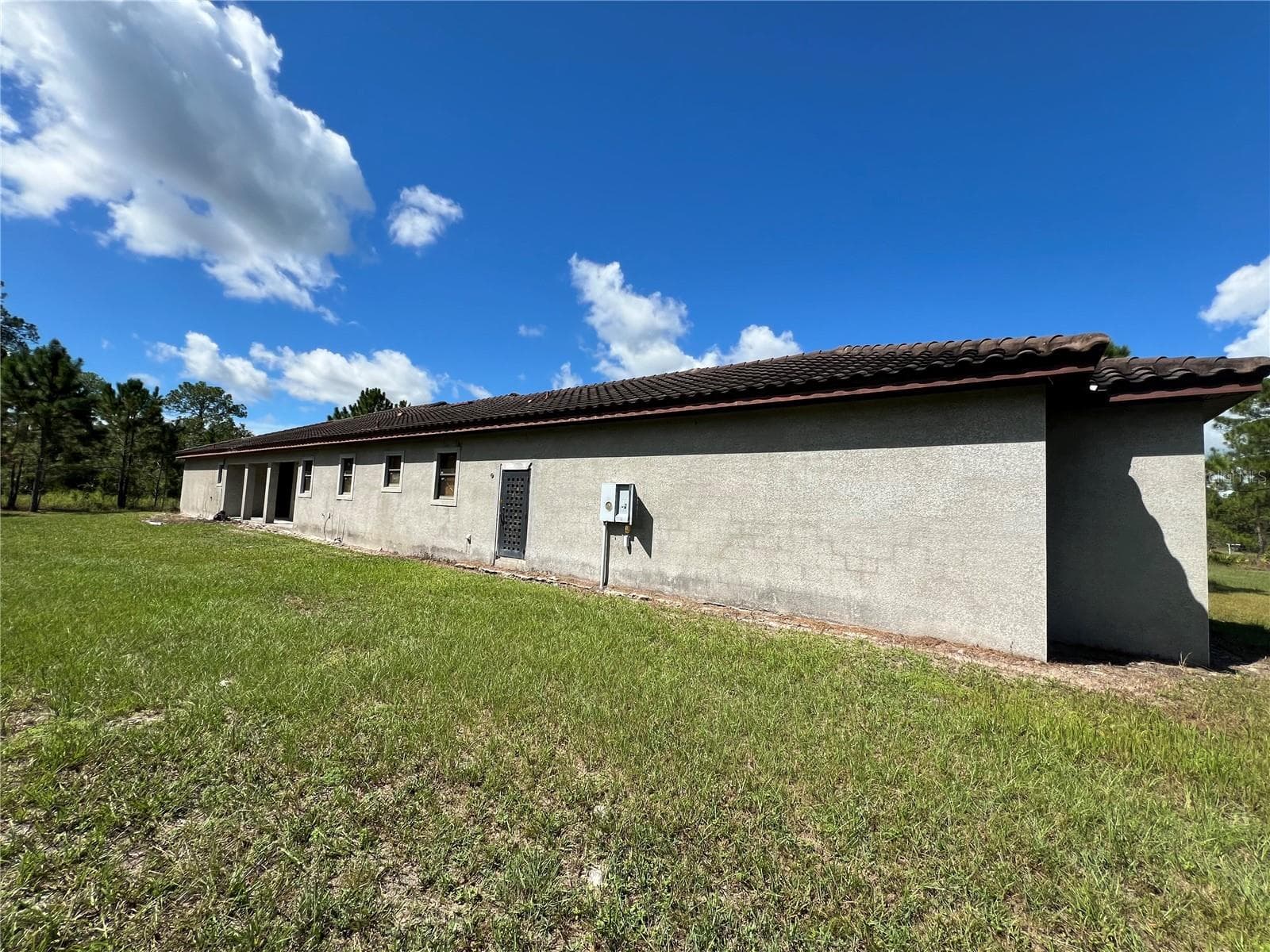 Single Family Residence at 3811 GALLARDIA DR, INDIAN LAKE ESTATES, photo 7 of 8