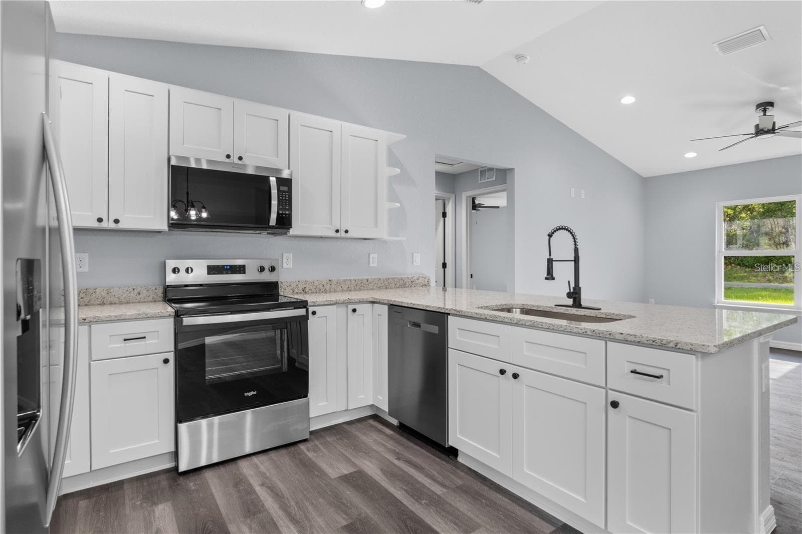 Single Family Residence at 14145 SE 34TH TER, SUMMERFIELD, photo 7 of 23