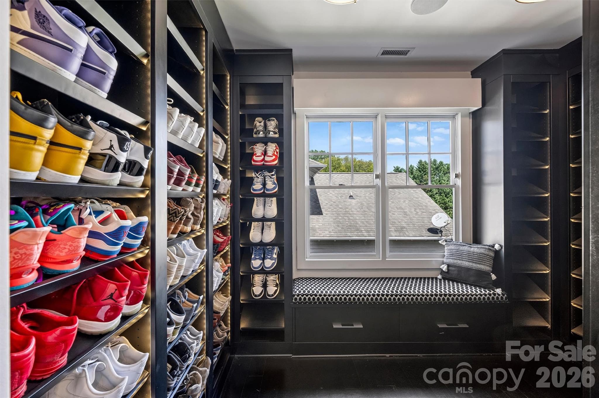 Shoe closet - could be converted back to 2nd Bedroom - 423 S Summit Avenue, Charlotte