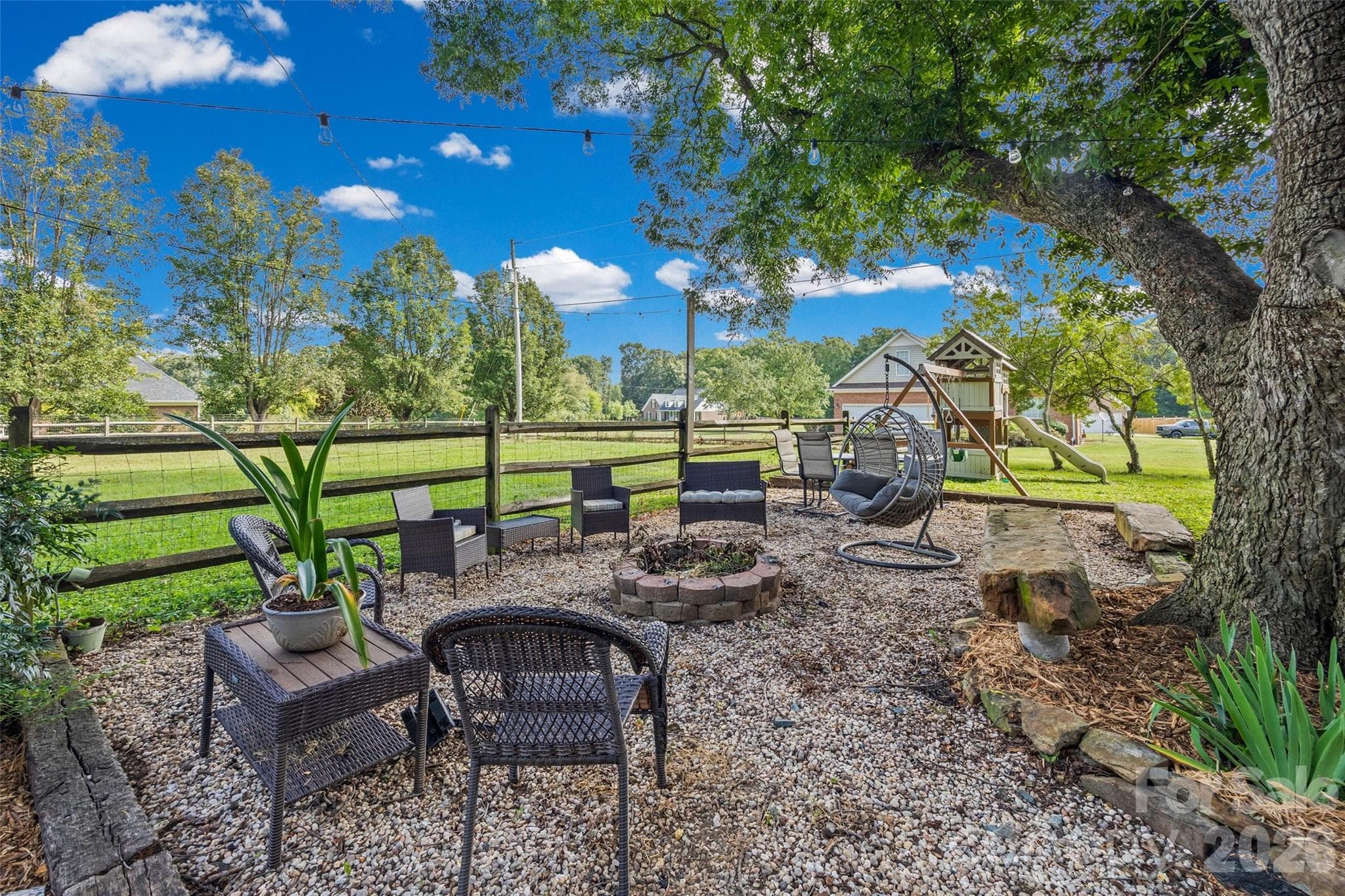 Fire Pit Area - 5517 E Highway 218 Highway, Monroe