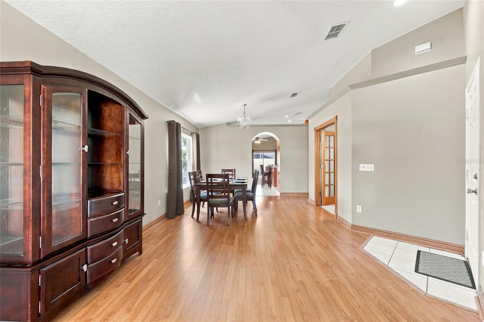 Single Family Residence at 1118 MAIDENMOOR RD, WINTER GARDEN, photo 4 of 36