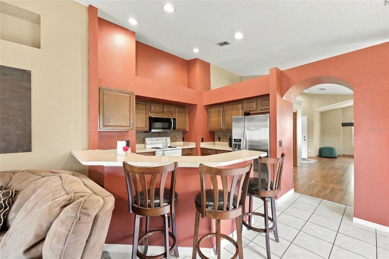 Single Family Residence at 1118 MAIDENMOOR RD, WINTER GARDEN, photo 8 of 36