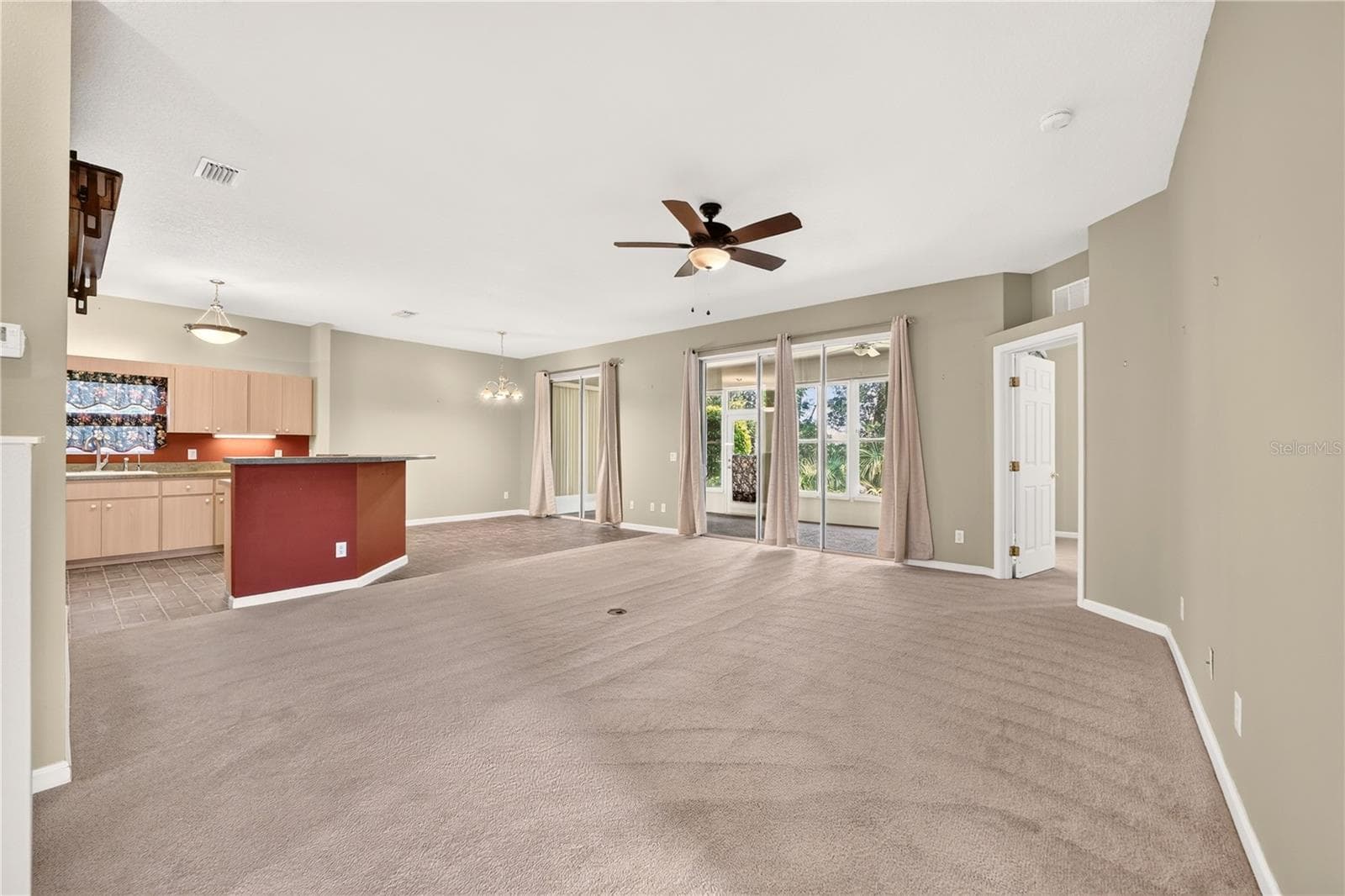 Single Family Residence at 5955 NW 27TH PL, OCALA, photo 8 of 74