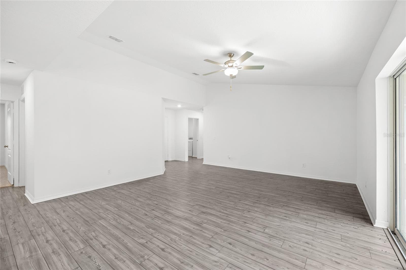 Single Family Residence at 318 BOWFIN CT, POINCIANA, photo 14 of 43