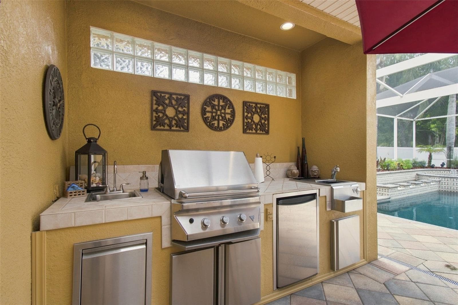 Single Family Residence at 2931 HILLSIDE RAMBLE DR, BRANDON, photo 5 of 85