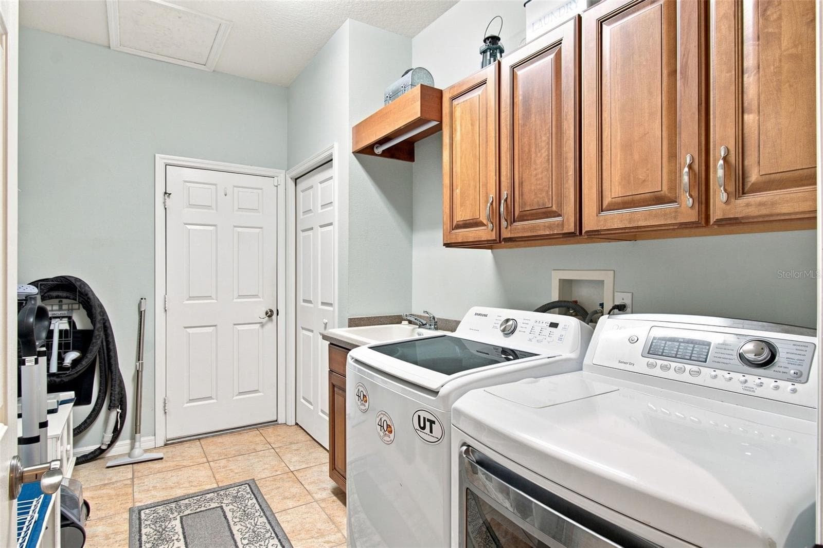 Single Family Residence at 2931 HILLSIDE RAMBLE DR, BRANDON, photo 79 of 85