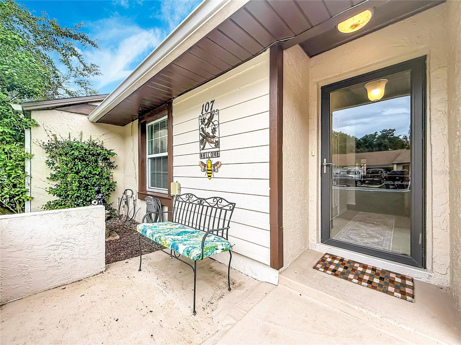 Front porch area. - 107 LONG LEAF PINE CIR, SANFORD