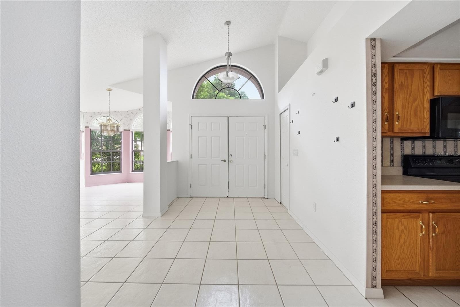 Single Family Residence at 13652 PIMBERTON DR, HUDSON, photo 2 of 39
