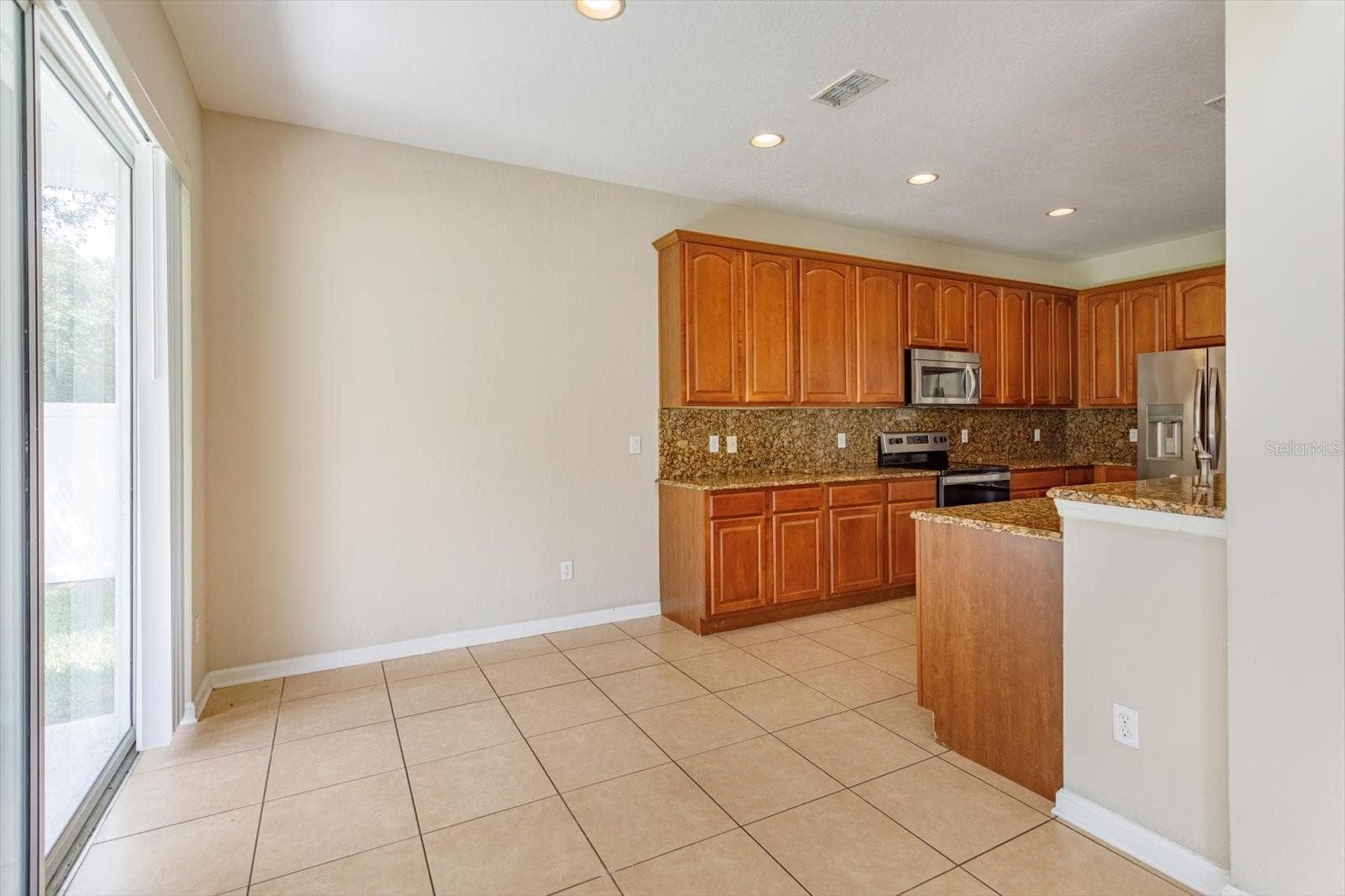 Single Family Residence at 14850 WINDIGO LN, ORLANDO, photo 11 of 33