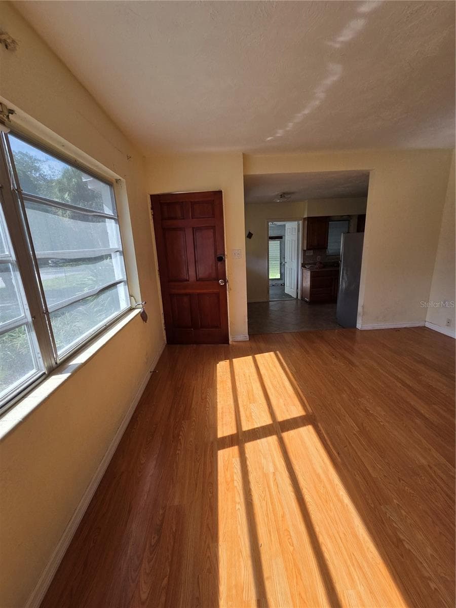 Single Family Residence at 350 N LEVIS AVE, TARPON SPRINGS, photo 7 of 47