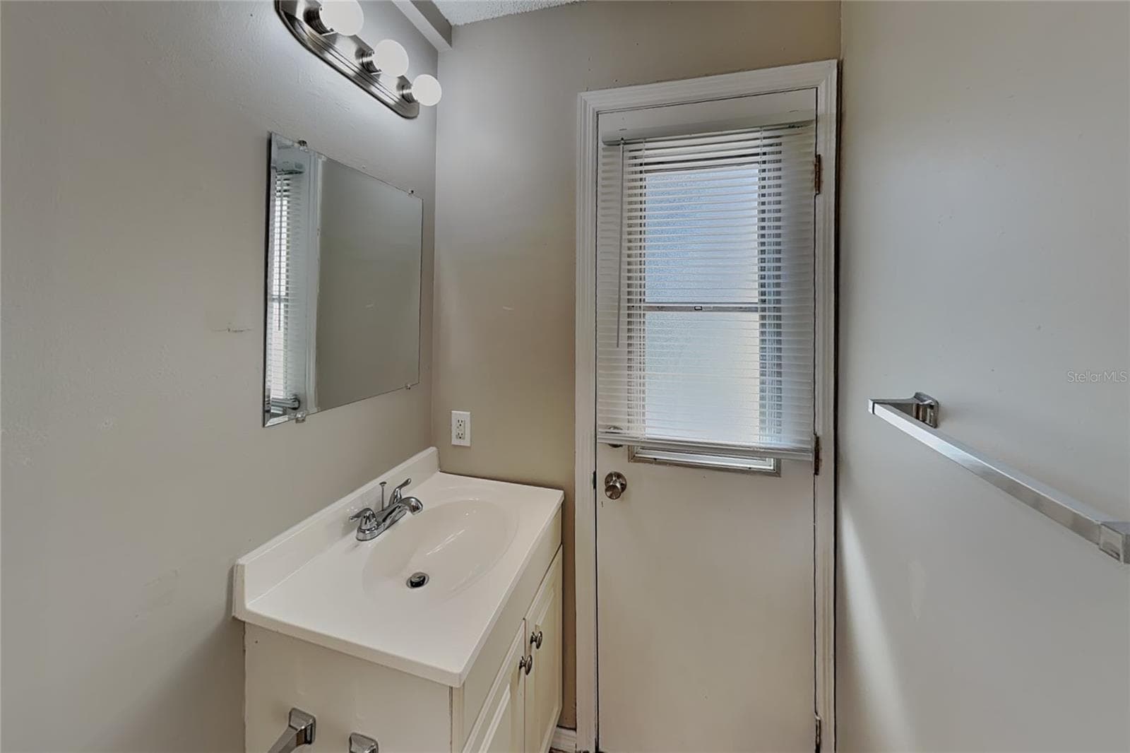 Single Family Residence at BRADENTON, photo 9 of 19