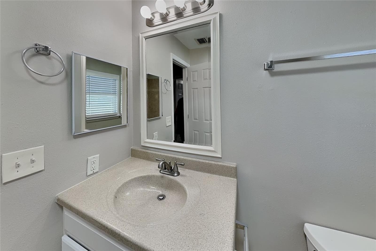 Single Family Residence at BRADENTON, photo 16 of 19