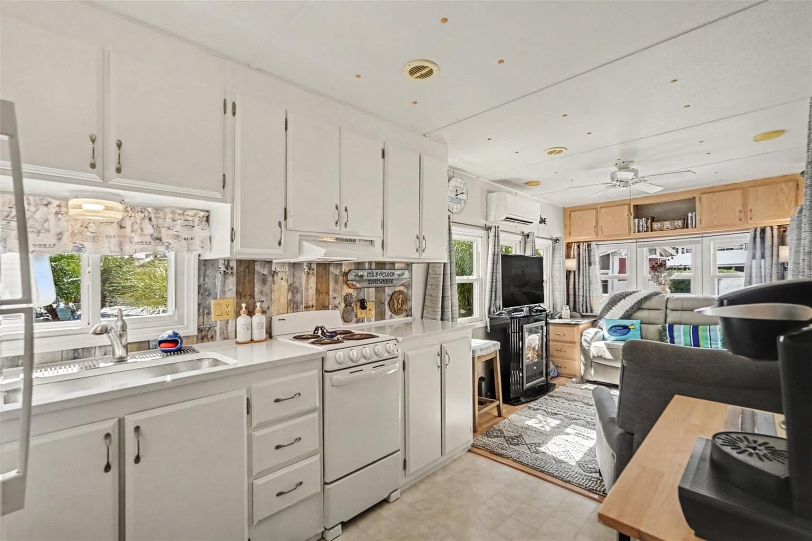 Manufactured Home at 616 PIER LN, MELBOURNE BEACH, photo 8 of 26
