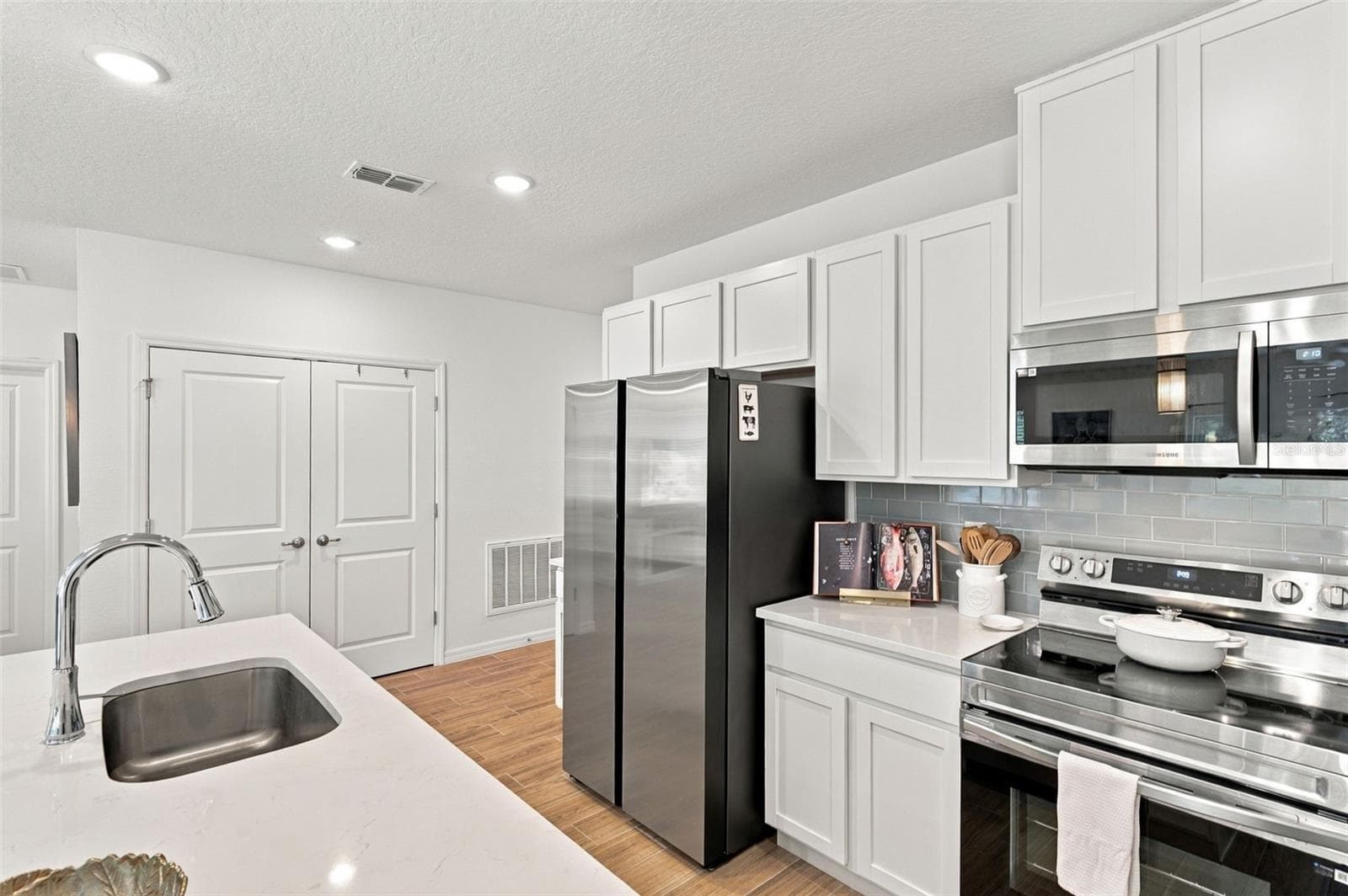 Single Family Residence at 1656 ANDOVER RIDGE DR, DELAND, photo 14 of 39