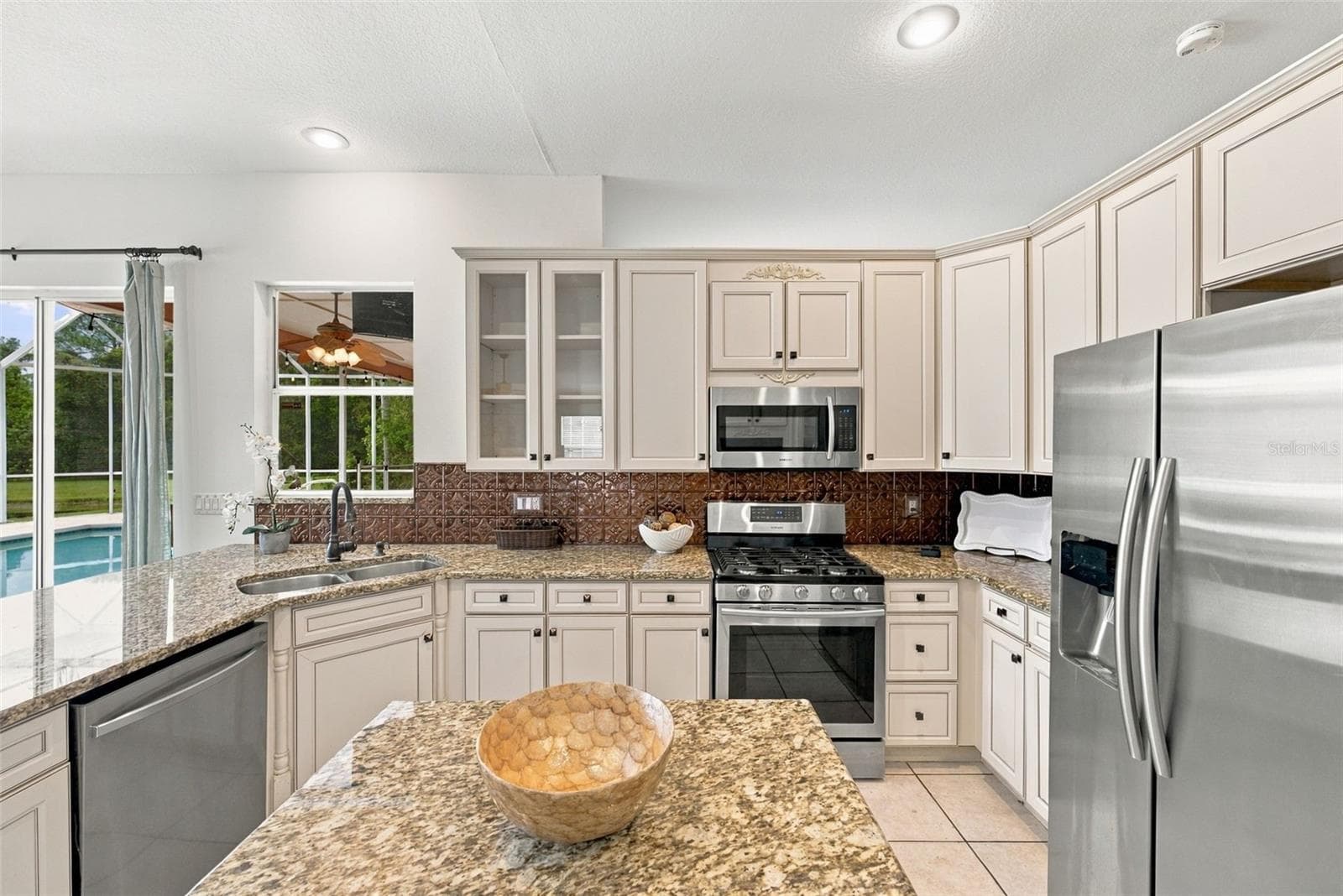 Single Family Residence at 12427 BRISTOL COMMONS CIR, TAMPA, photo 14 of 92