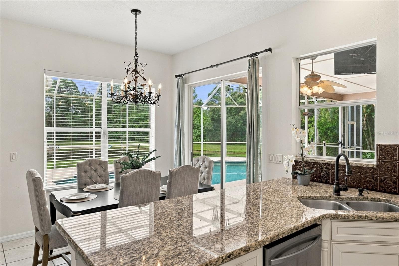 Single Family Residence at 12427 BRISTOL COMMONS CIR, TAMPA, photo 15 of 92