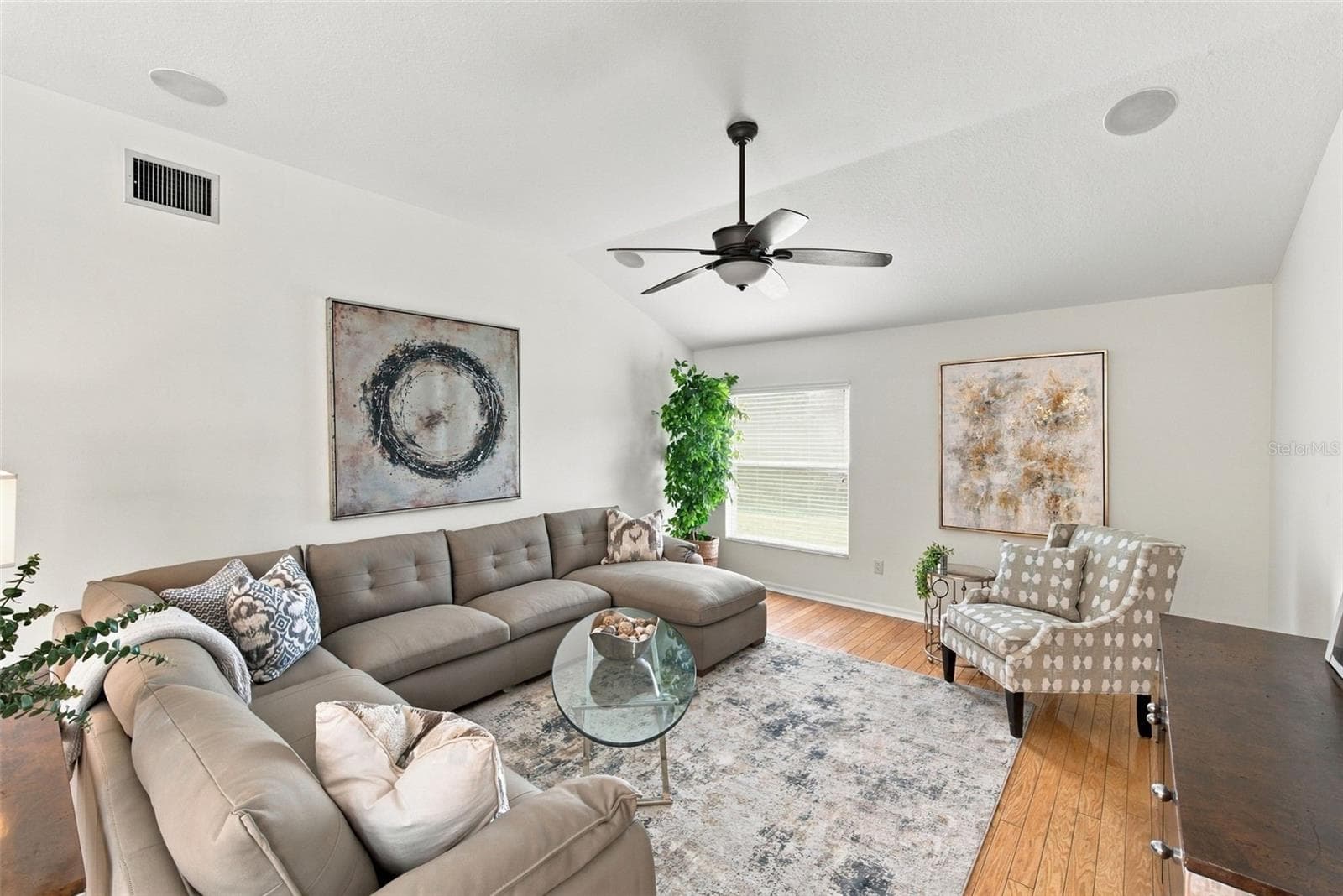 Single Family Residence at 12427 BRISTOL COMMONS CIR, TAMPA, photo 19 of 92