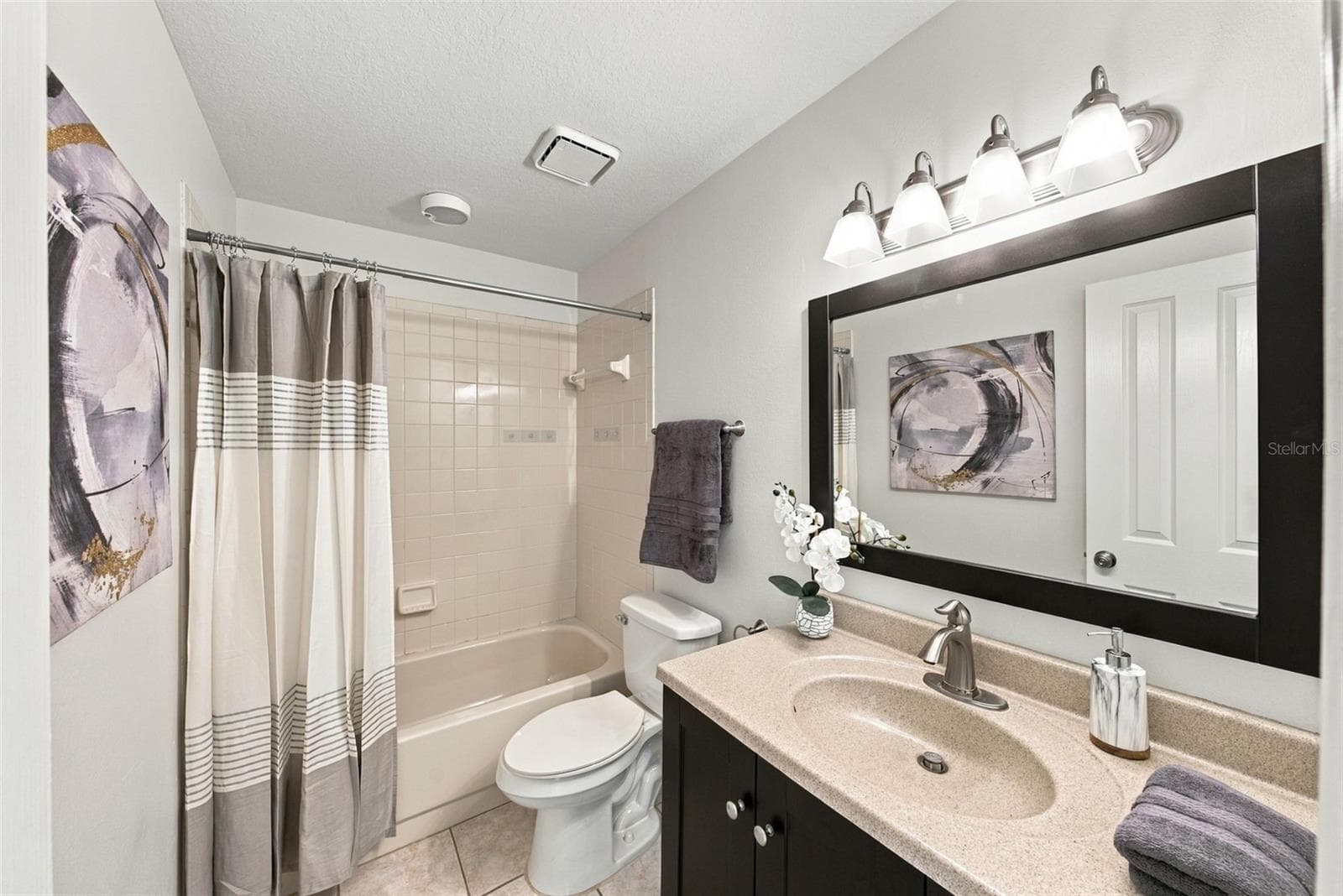 Single Family Residence at 12427 BRISTOL COMMONS CIR, TAMPA, photo 46 of 92