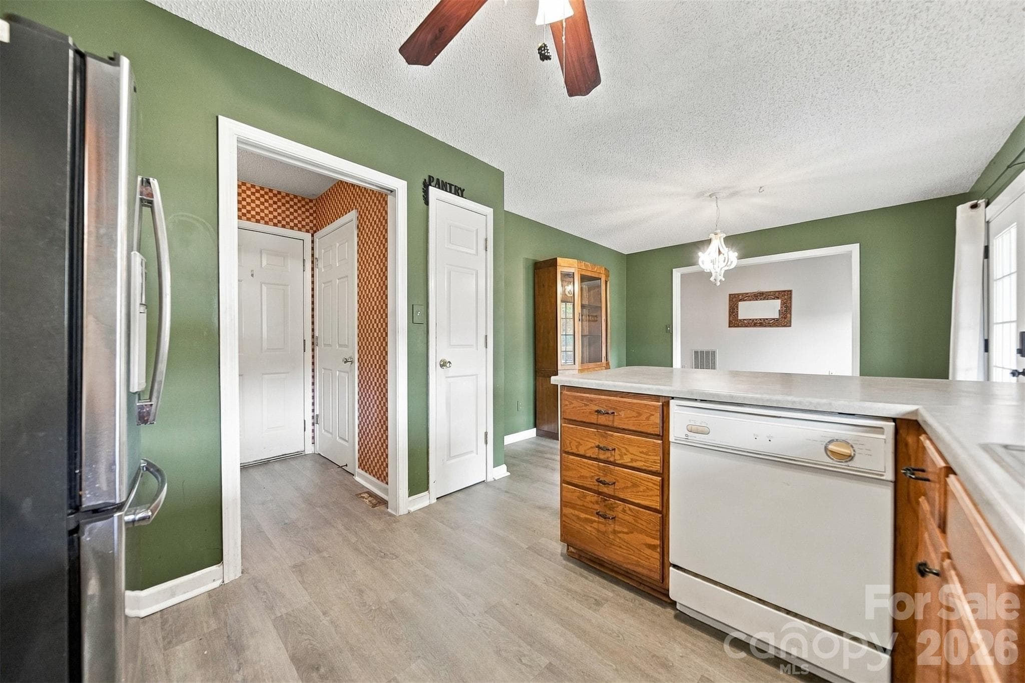 Single Family Residence at 4917 Pond Court, Conover, photo 20 of 47