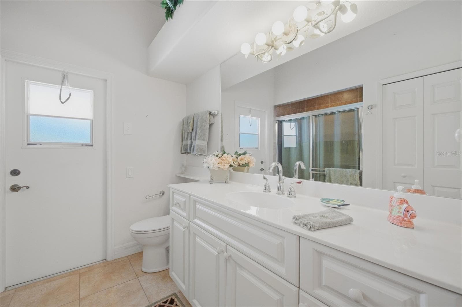 Single Family Residence at 1150 ROMANO KEY CIR, PUNTA GORDA, photo 24 of 64
