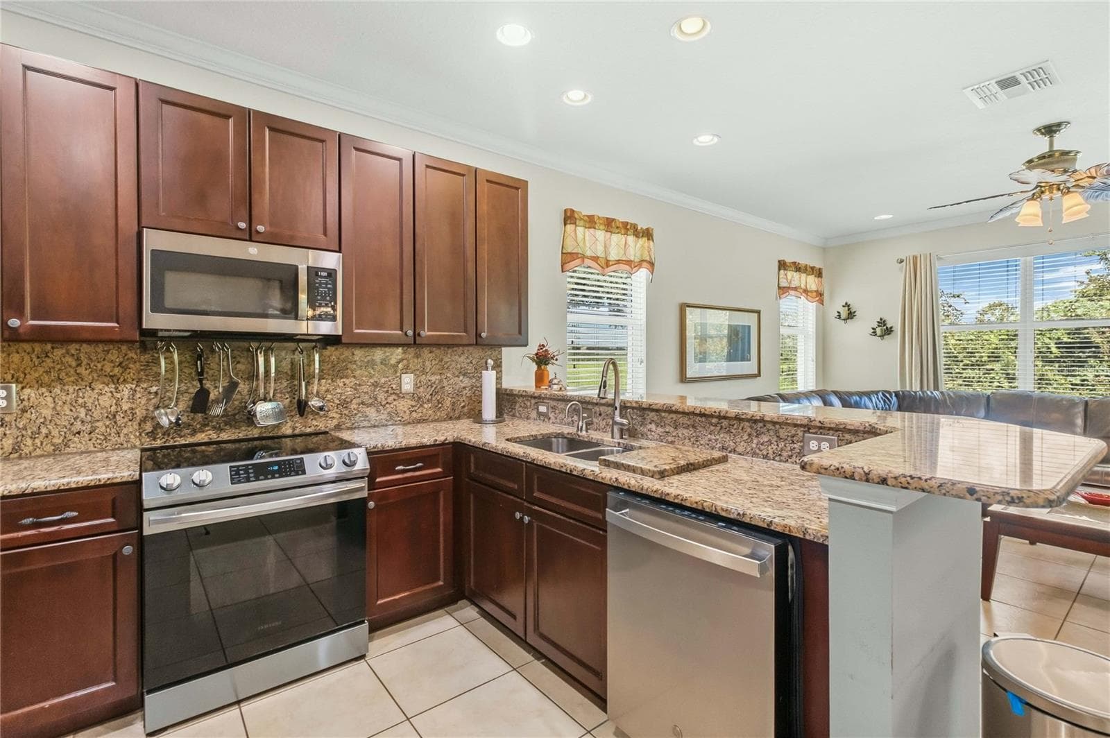 Kitchen - 15909 ST CLAIR ST, CLERMONT