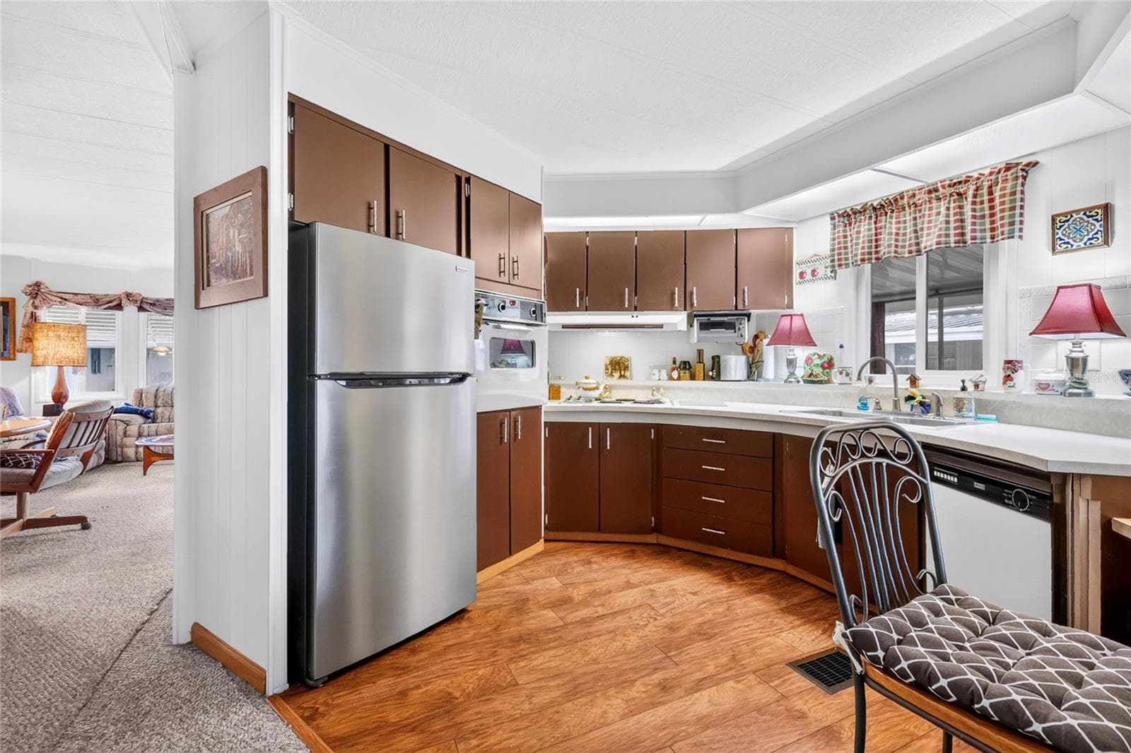 Complete Kitchen Set - 210 PALM MEADOWS DR, EUSTIS