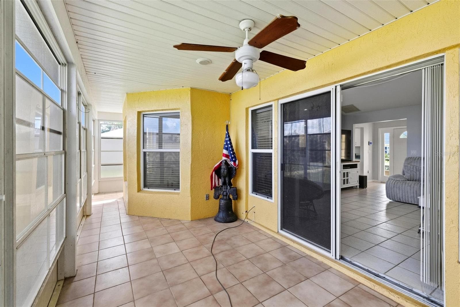 Single Family Residence at 9910 GULFSTREAM BLVD, ENGLEWOOD, photo 38 of 42