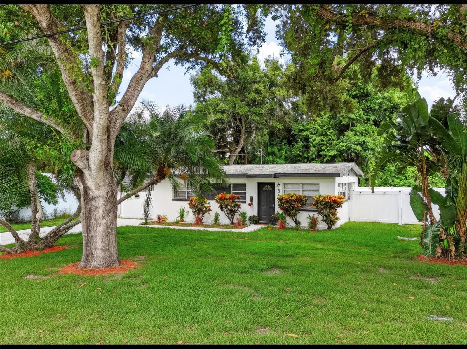 327 BARBARA CIR