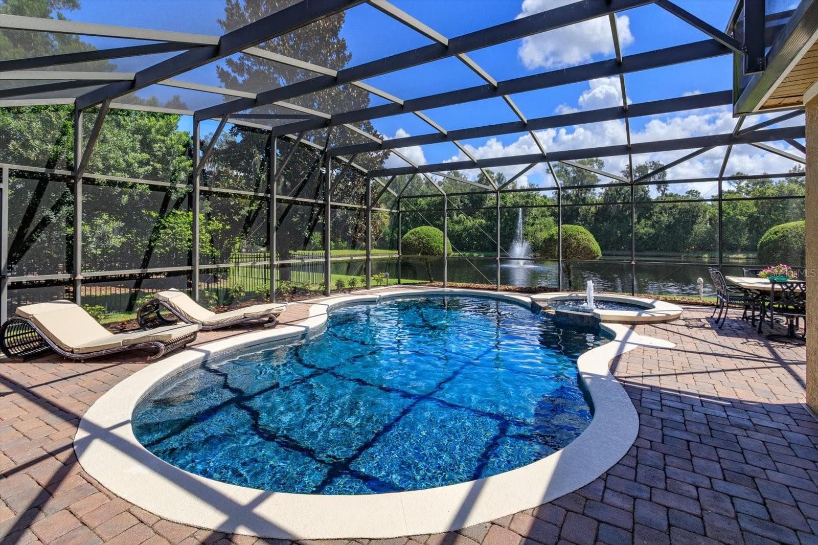 Updated Saltwater Pool and Heated Spa with in-ground Bulter System, Fountain and Lights - 1220 PRESTIGE PT, OVIEDO