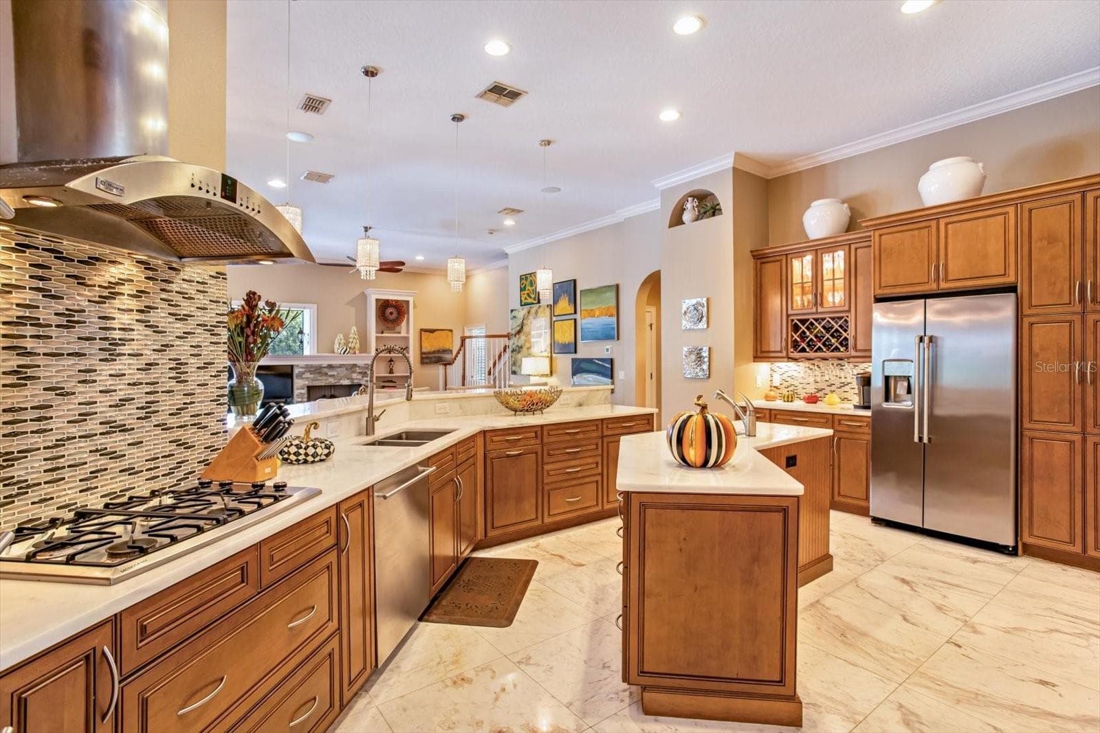 Kitchen view to Family Room - 1220 PRESTIGE PT, OVIEDO