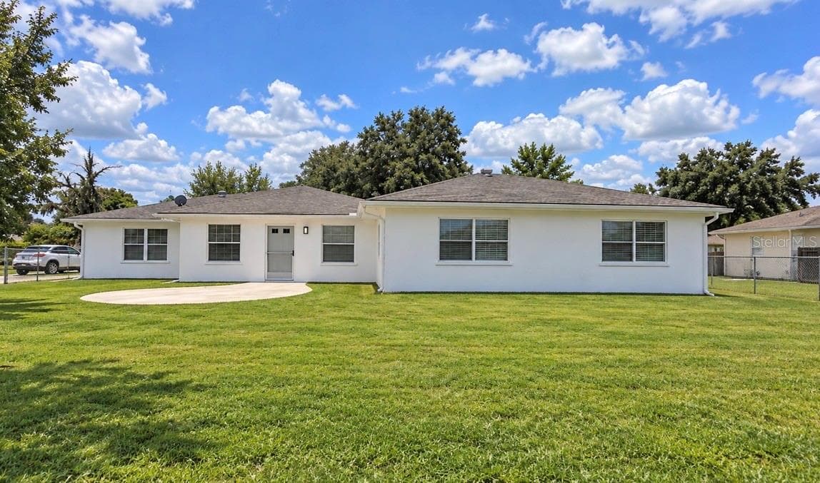 Single Family Residence at 568 SILVER COURSE LOOP, OCALA, photo 15 of 16
