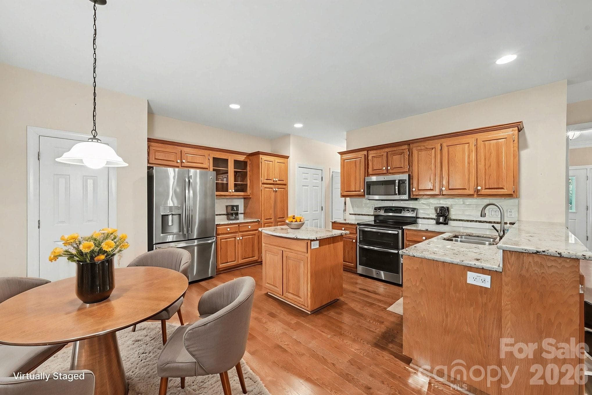 Single Family Residence at 130 River Wood Drive, Fort Mill, photo 15 of 45