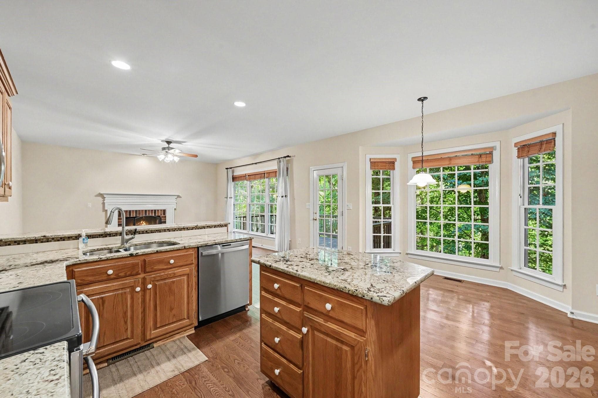 Single Family Residence at 130 River Wood Drive, Fort Mill, photo 17 of 45