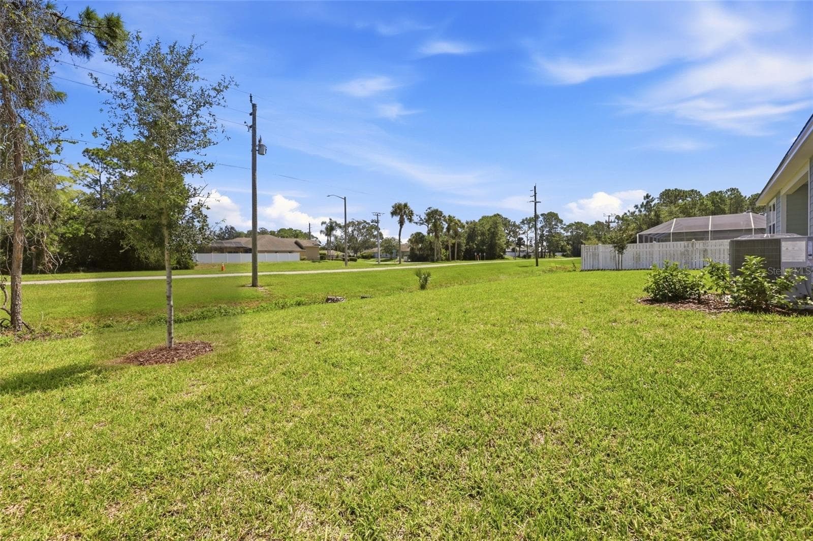 Single Family Residence at 55 WOODHOLLOW LN, PALM COAST, photo 39 of 49