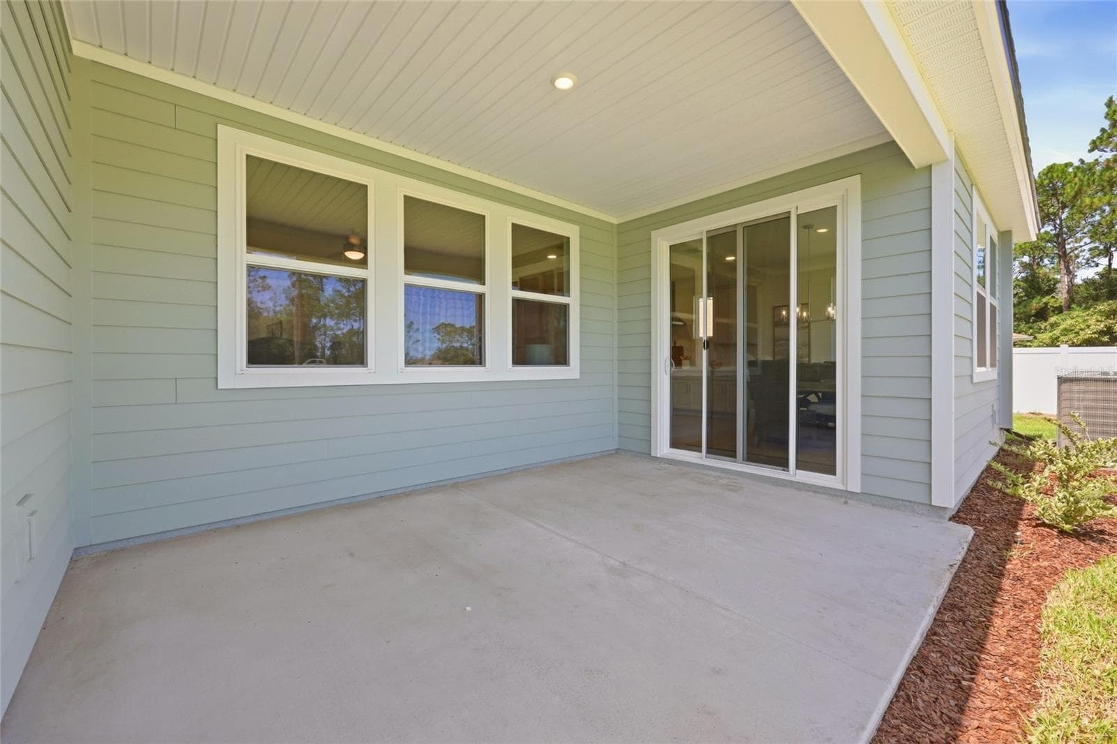 Single Family Residence at 55 WOODHOLLOW LN, PALM COAST, photo 43 of 49