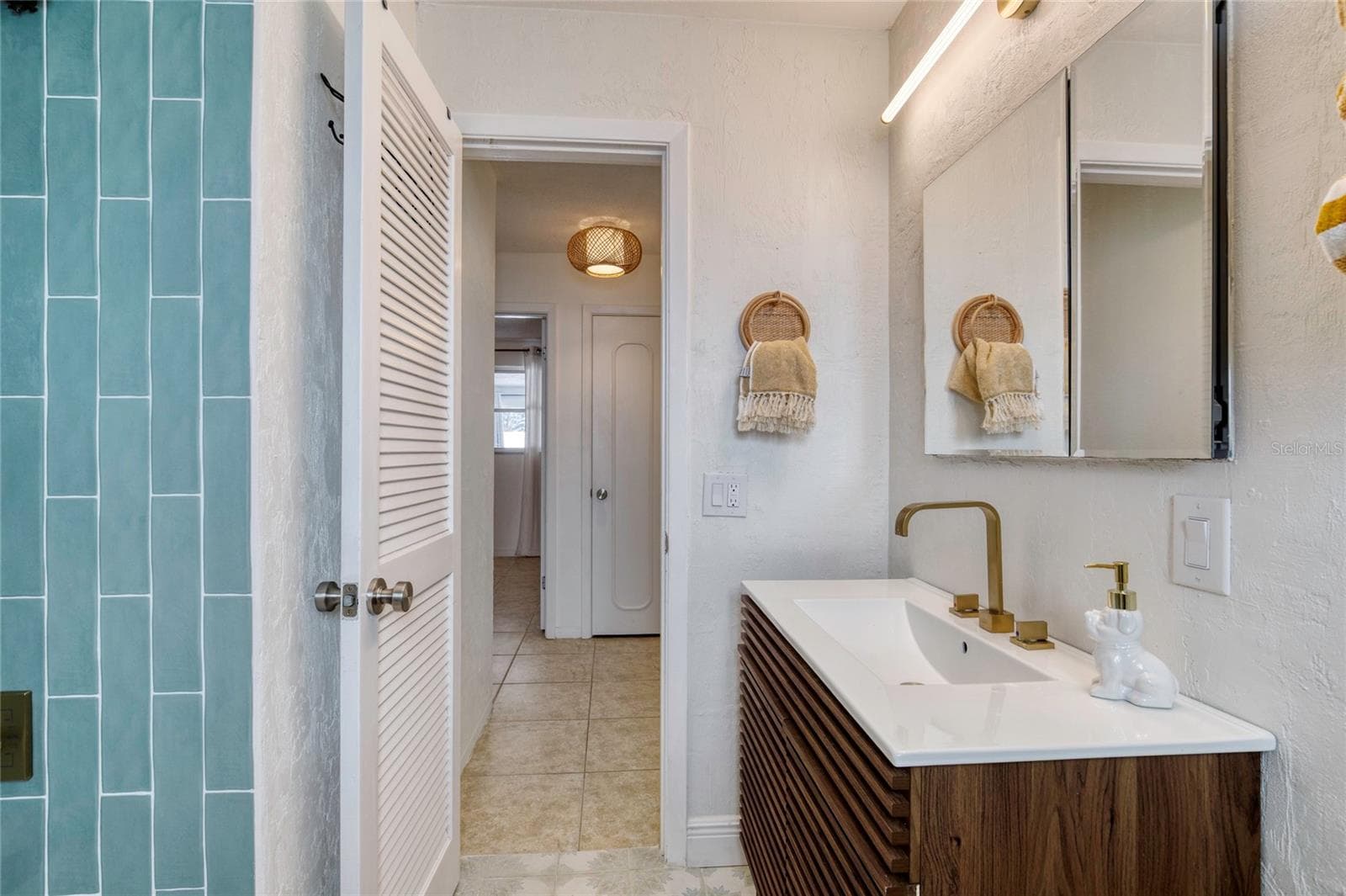 Single Family Residence at 2565 S PENINSULA DR, DAYTONA BEACH, photo 36 of 73