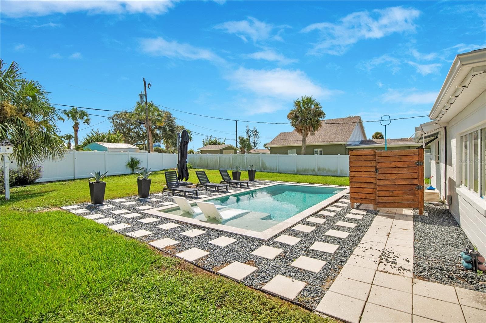 Single Family Residence at 2565 S PENINSULA DR, DAYTONA BEACH, photo 41 of 73