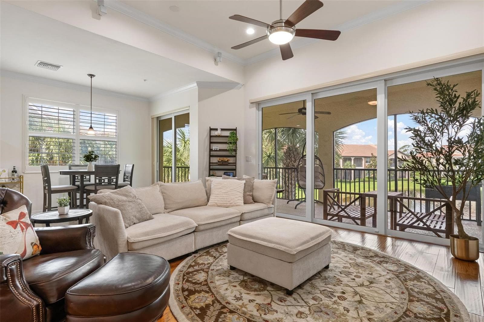 Condominium at 137 BELLA VISTA TER #33C, NOKOMIS, photo 9 of 54