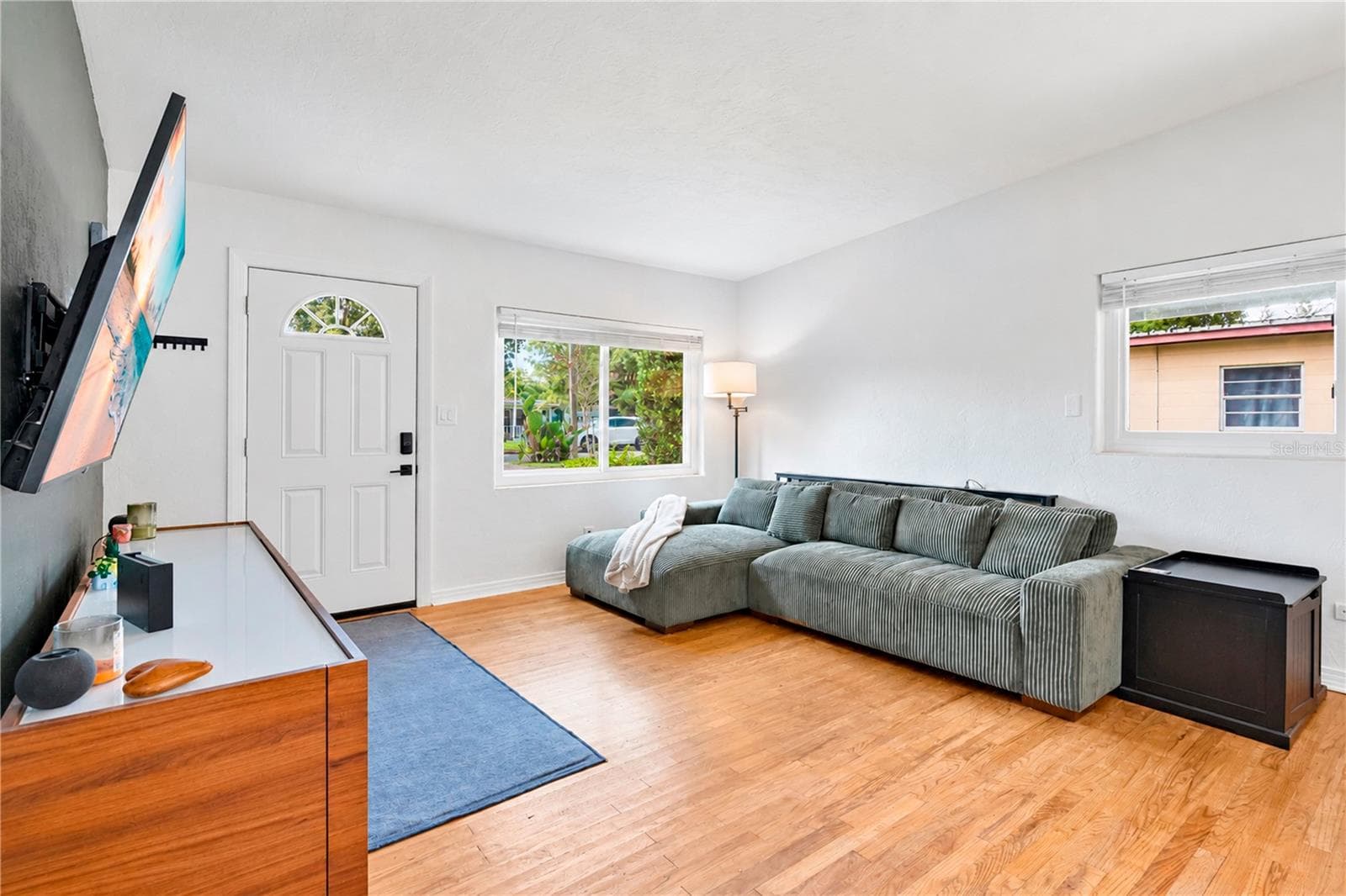 Single Family Residence at 2917 PICKFAIR ST, ORLANDO, photo 6 of 26