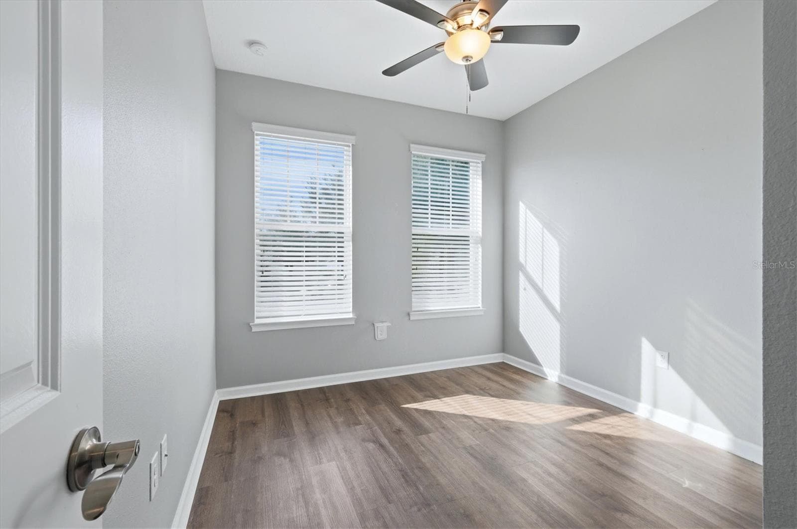 Townhouse at 11705 MEADOWGATE PL, BRADENTON, photo 28 of 48