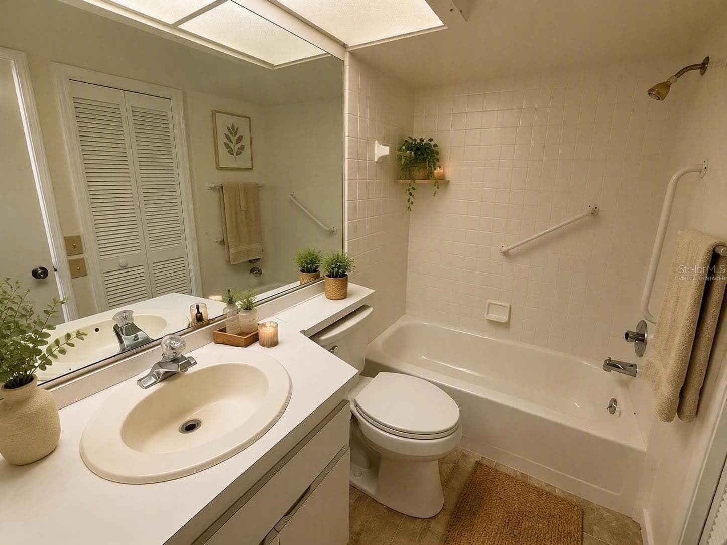 Virtually staged - 4052 NW 23RD CIR, GAINESVILLE