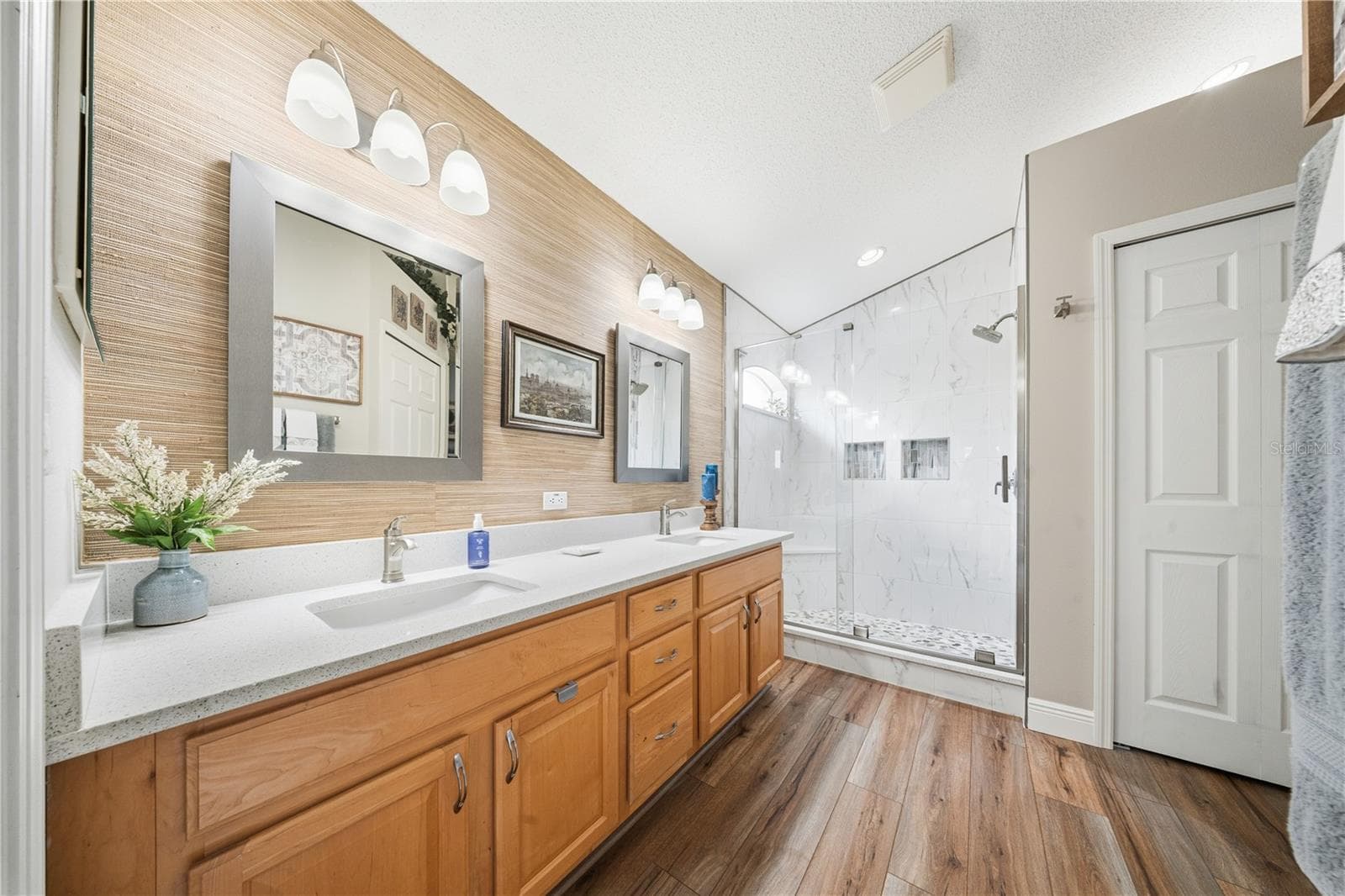Single Family Residence at 2530 ARROWPOINTE DR, HOLIDAY, photo 16 of 35