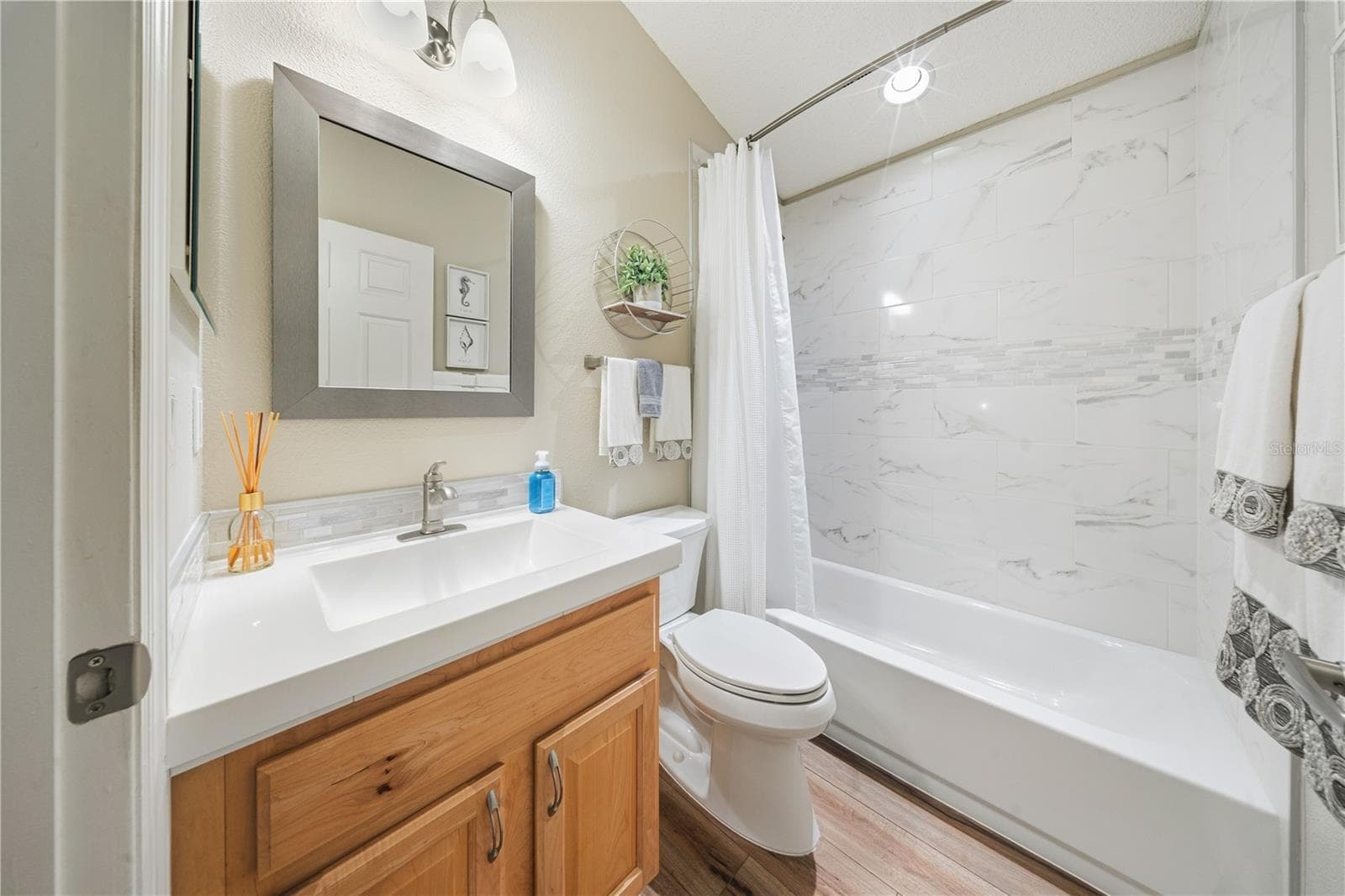 Single Family Residence at 2530 ARROWPOINTE DR, HOLIDAY, photo 21 of 35