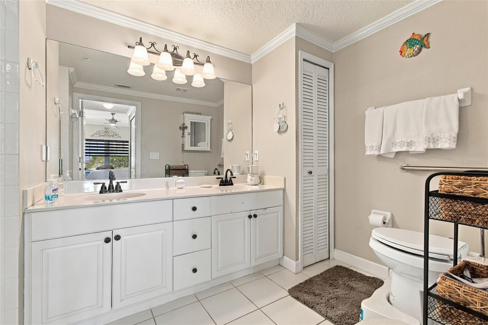 Primary Bath - 399 150TH AVE #205, MADEIRA BEACH